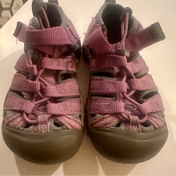 Keen Newport H2 Sandals Lavender Size 10 Waterproof Hiking Shoe - Picture 9 of 11